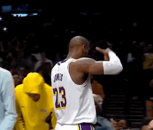 包含湖人球星三分绝杀，全场观众热烈欢呼，使用密码网上不是.的词条